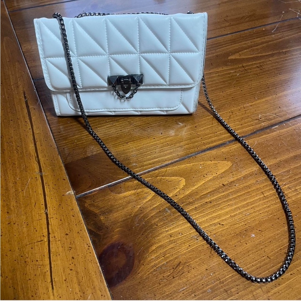 White Quilted Crossbody Bag with Gunmetal Chain Strap EUC